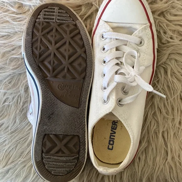 Converse shoes size 7 - Picture 4 of 7